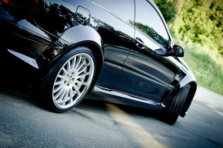 Bodykit + Bonnet för Mercedes CLK W209 BLACK SERIES LOOK