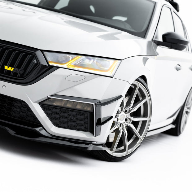 Främre Stötfångare Wings (Canards) för Skoda Octavia RS Mk4