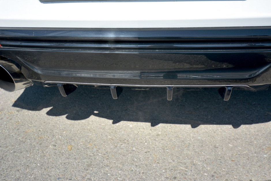 Rear Valance för Chevrolet Camaro 6TH-GEN. PHASE-I 2SS Coupe