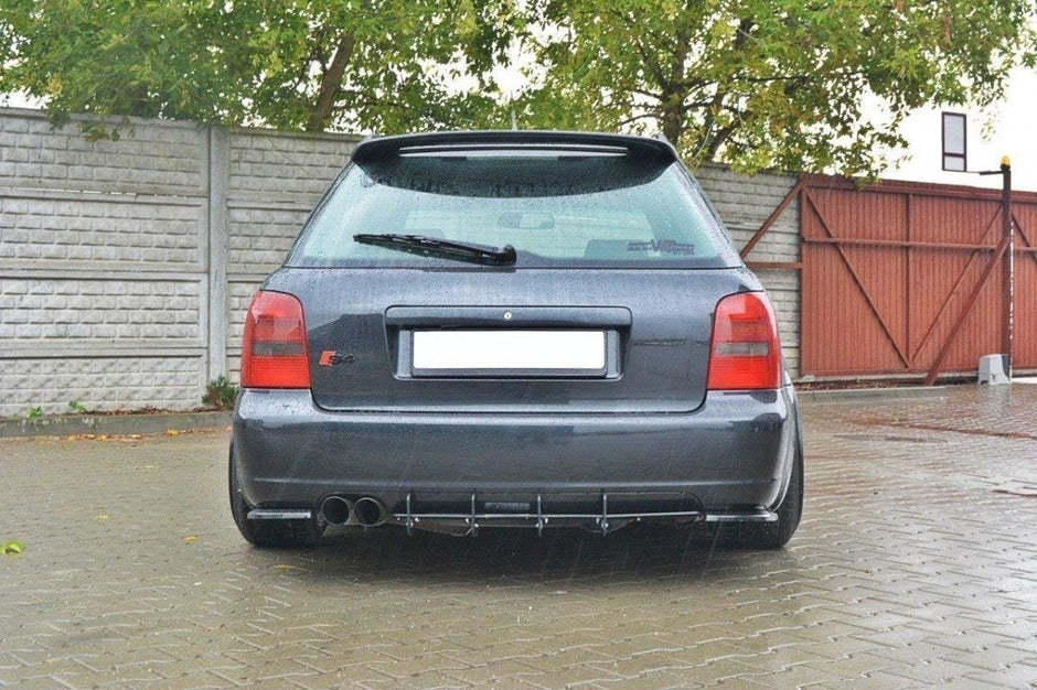 Bakre Diffuser för Audi S4 B5 Avant