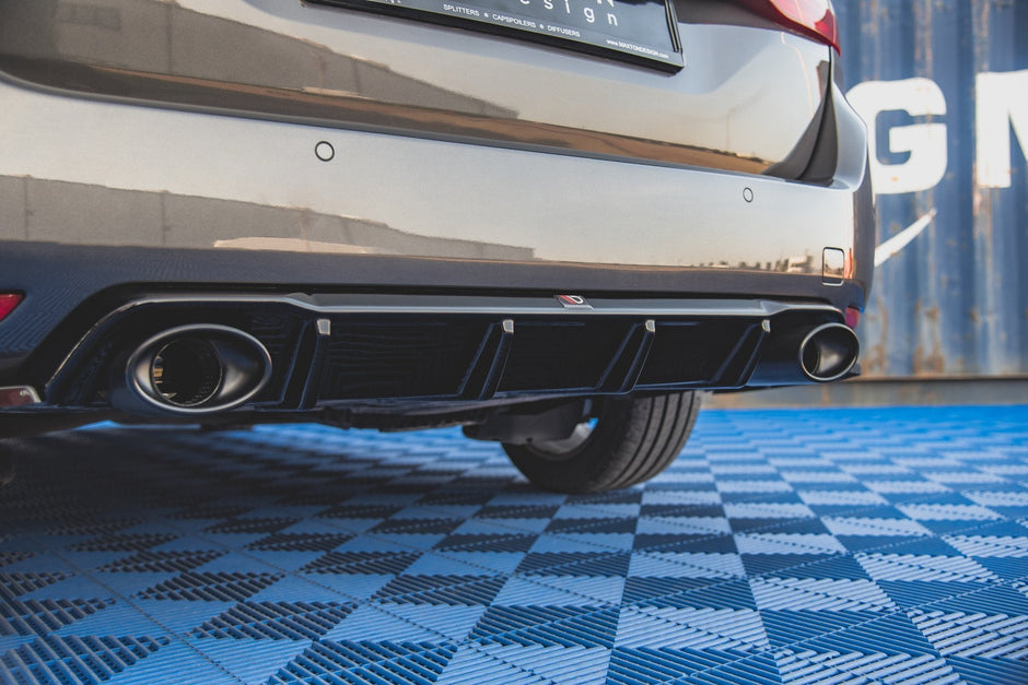 Rear Valance + Exhaust Ends Imitation för Peugeot 308 SW Mk2