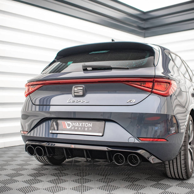 Rear Valance + Exhaust Ends Imitation för Seat Leon FR Hatchback Mk4