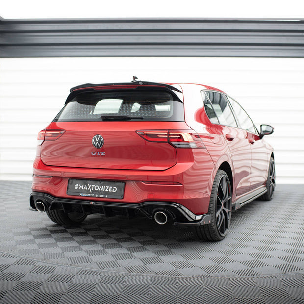 Rear Valance + Exhaust Ends Imitation för Volkswagen Golf GTE / R-Line Mk8 / Mk8 Facelift