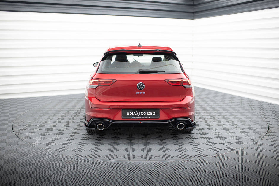Rear Valance + Exhaust Ends Imitation för Volkswagen Golf GTE / R-Line Mk8 / Mk8 Facelift