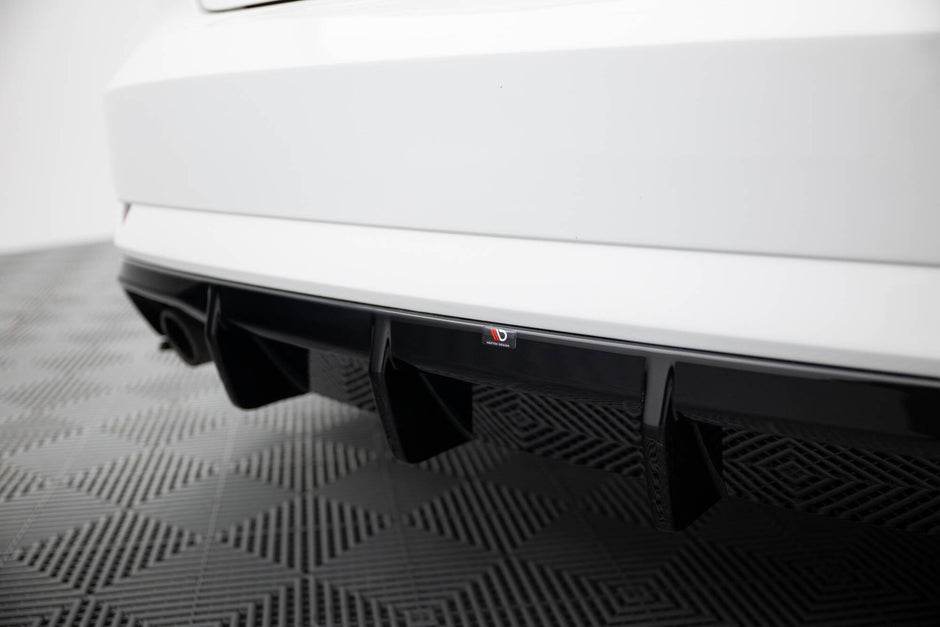 Rear Valance för Audi A3 Sedan 8V Facelift (Version with single Exhaust tips on both sides)