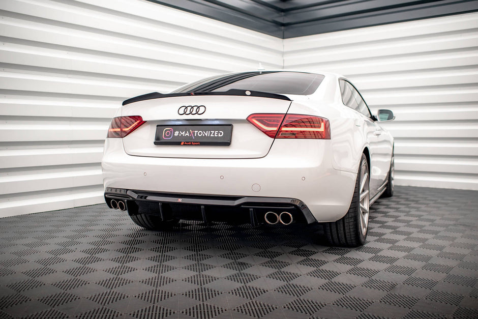 Rear Valance för Audi A5 Coupe 8T Facelift (Version with dual Exhausts on both sides)