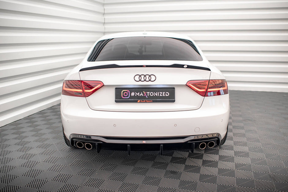 Rear Valance för Audi A5 Coupe 8T Facelift (Version with dual Exhausts on both sides)