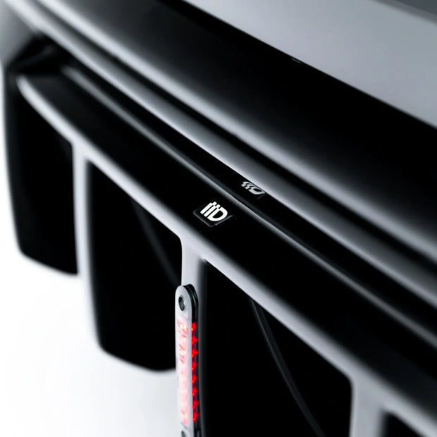 Rear Valance för Audi RS3 Sedan 8Y Facelift (Version with LED light)