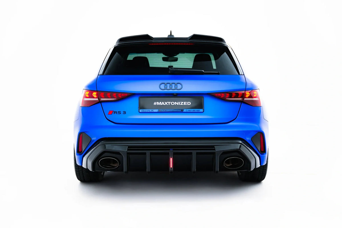 Rear Valance för Audi RS3 Sportback 8Y Facelift (Version with LED light)