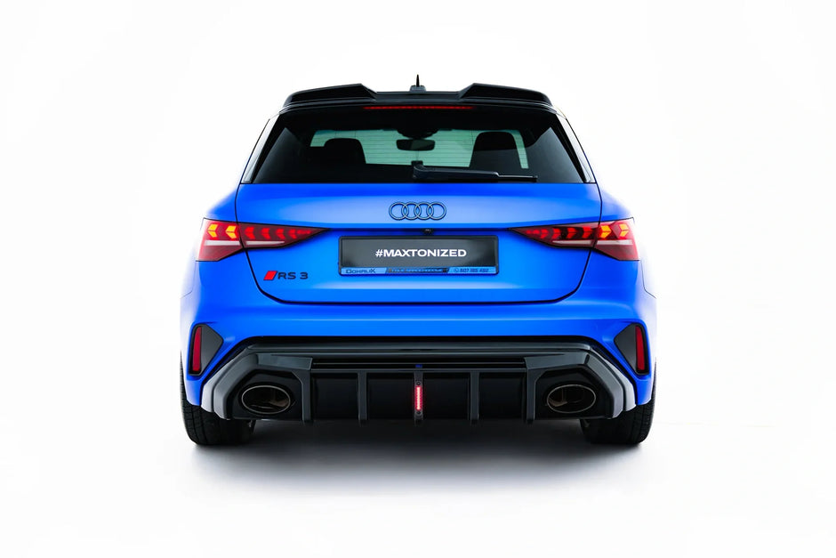 Rear Valance för Audi RS3 Sportback 8Y Facelift (Version with LED light)