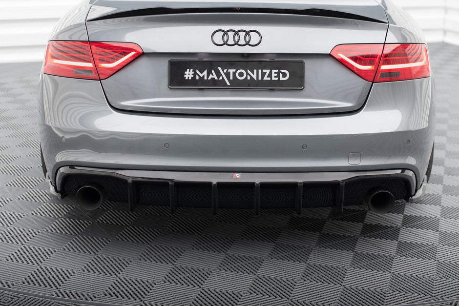 Rear Valance för Audi S5 / A5 S-Line 8T Facelift (Version with single Exhausts on both sides)