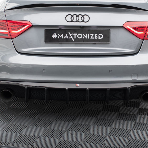 Rear Valance för Audi S5 / A5 S-Line 8T Facelift (Version with single Exhausts on both sides)