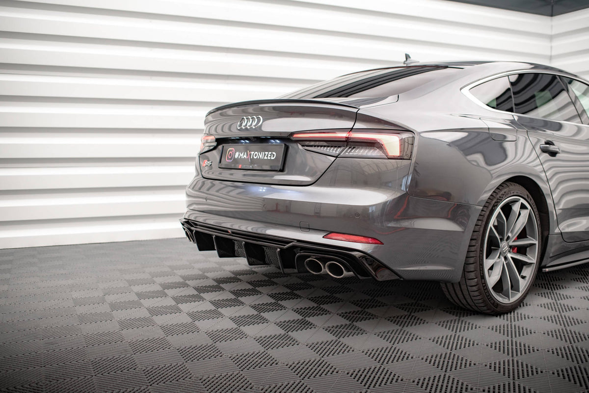 Rear Valance för Audi S5 F5 Coupe / Sportback