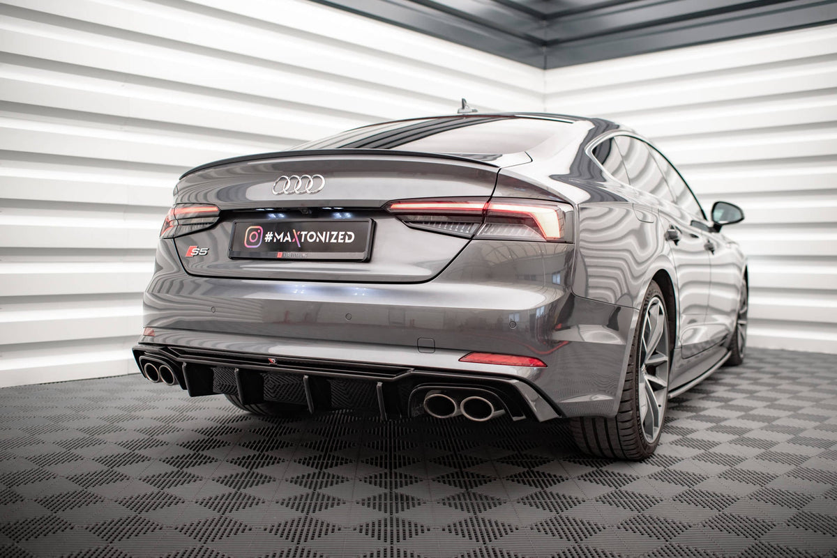 Rear Valance för Audi S5 F5 Coupe / Sportback