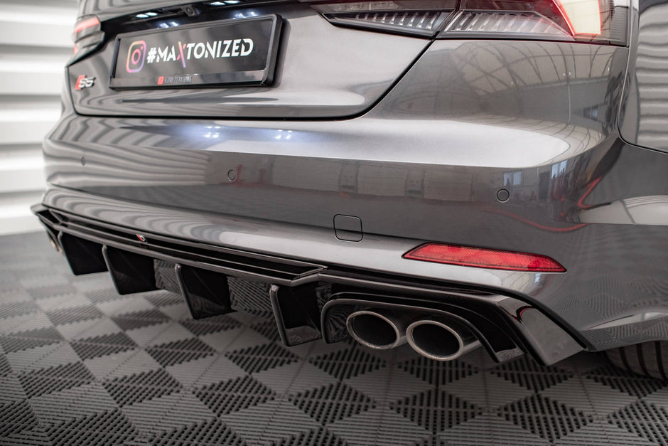 Rear Valance för Audi S5 F5 Coupe / Sportback