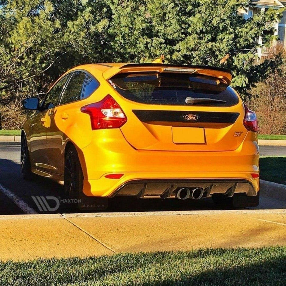 Rear Valance för Ford Focus ST Mk3 (RS LOOK)