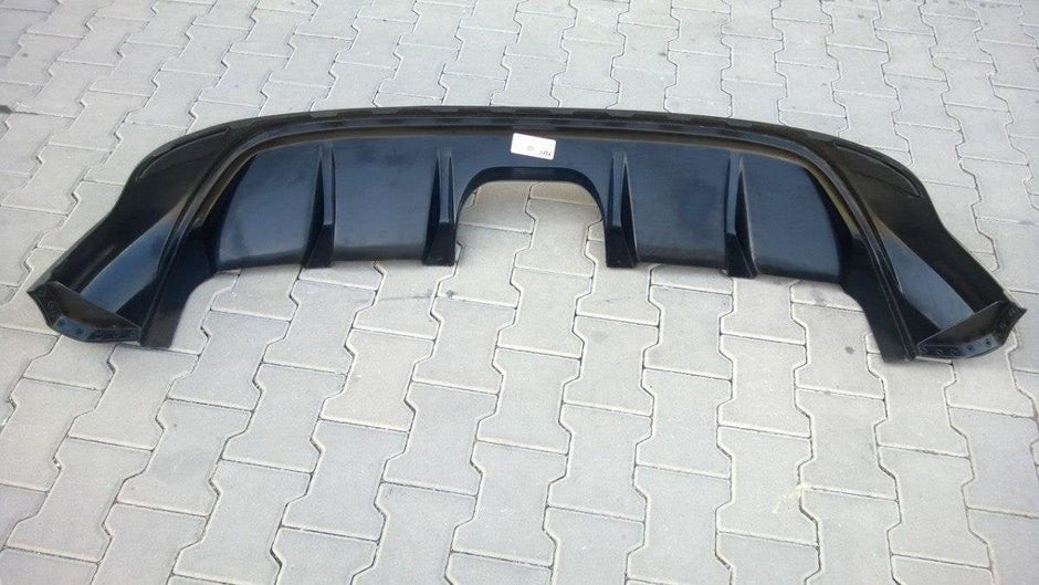Rear Valance för Ford Focus ST Mk3 (RS LOOK)
