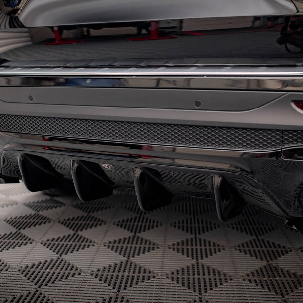 Rear Valance för Mercedes-AMG GLB 35 / AMG-Line X247