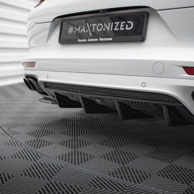 Rear Valance för Porsche Panamera GTS 971