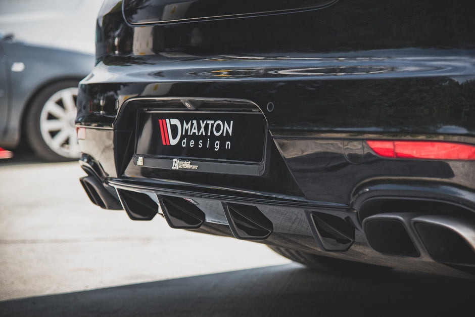 Rear Valance för Porsche Panamera Turbo 970 Facelift