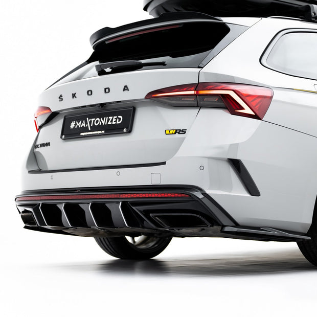 Rear Valance för Skoda Octavia RS Mk4