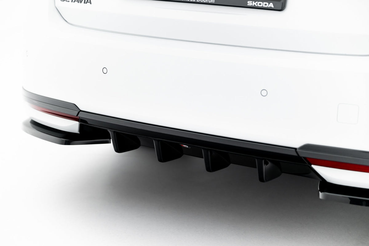 Rear Valance för Skoda Octavia Sportline Liftback / Combi Mk4 Facelift
