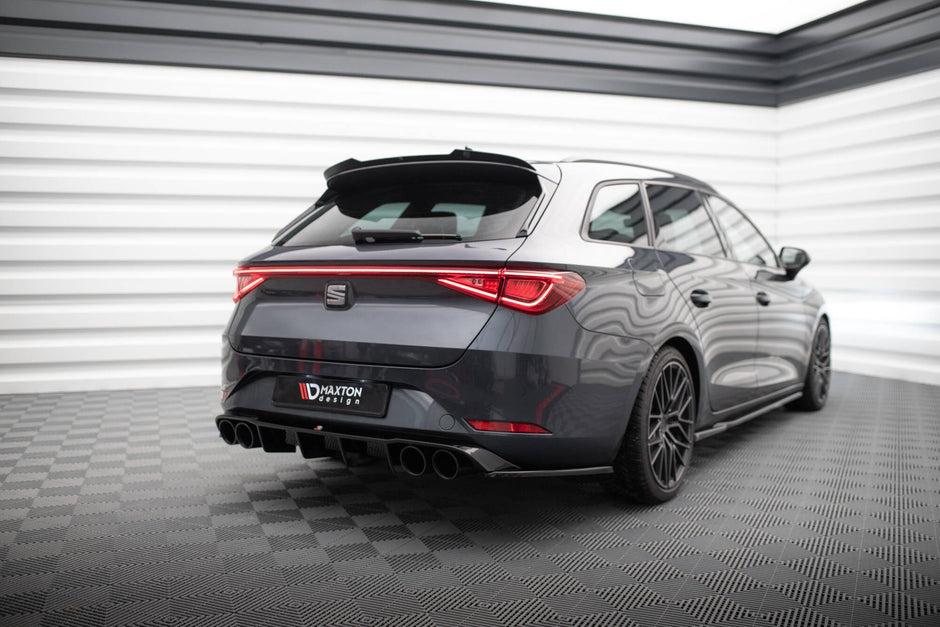 Rear Valance + Exhaust Ends Imitation för Seat Leon ST FR Mk4