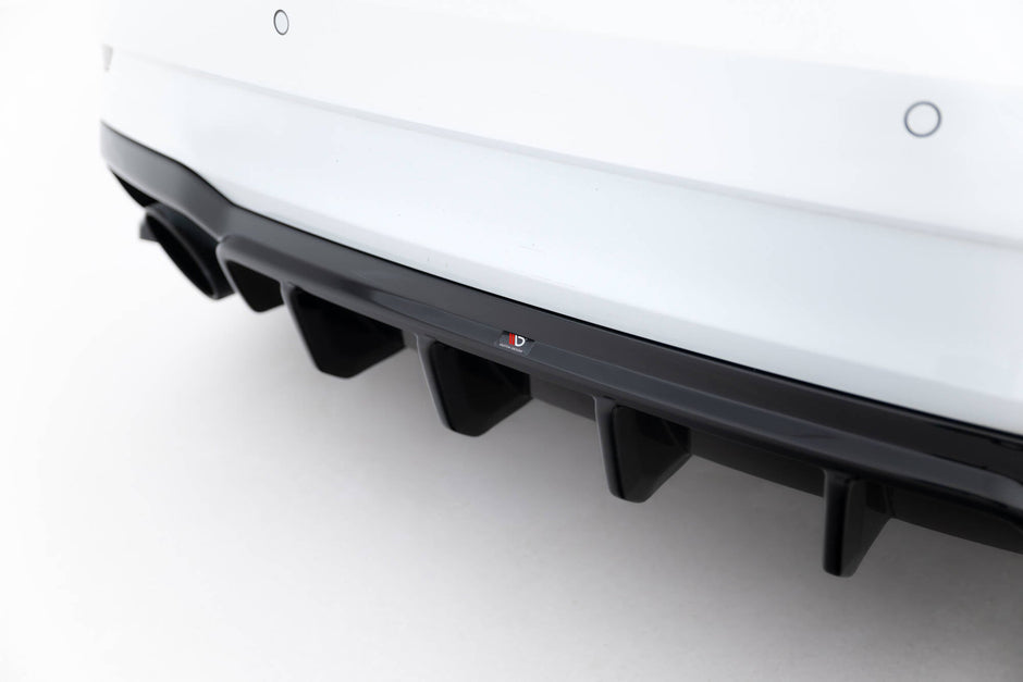 Rear Valance V.2 för Audi RS3 Sedan 8V Facelift