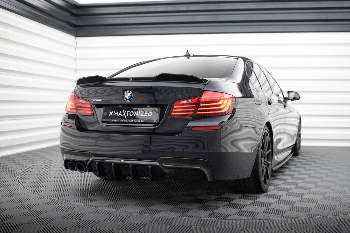 Rear Valance V.2 för BMW 5 M-Pack F10 / F11 (Version with double Exhaust on one side)