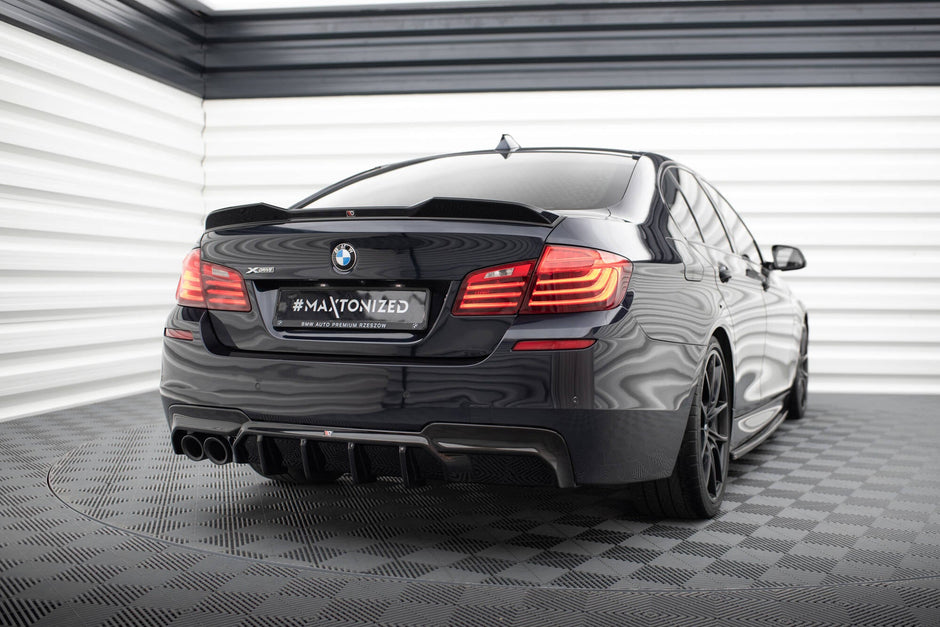 Rear Valance V.2 för BMW 5 M-Pack F10 / F11 (Version with double Exhaust on one side)
