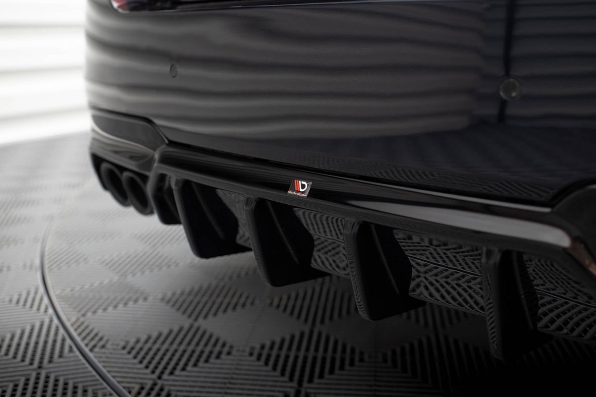 Rear Valance V.2 för BMW 5 M-Pack F10 / F11 (Version with double Exhaust on one side)