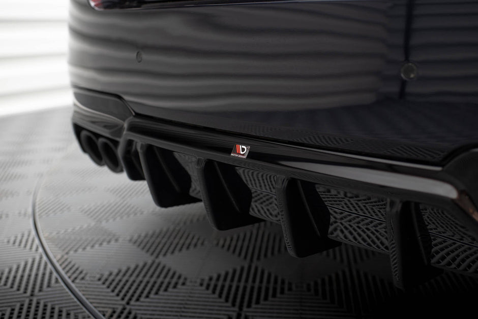 Rear Valance V.2 för BMW 5 M-Pack F10 / F11 (Version with double Exhaust on one side)