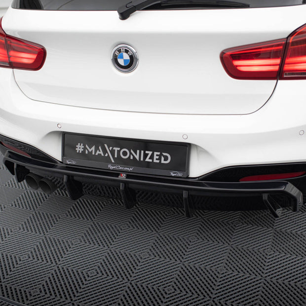 Rear Valance V.3 för BMW 1 M-Pack F20 Facelift (Single side dual Exhaust version)
