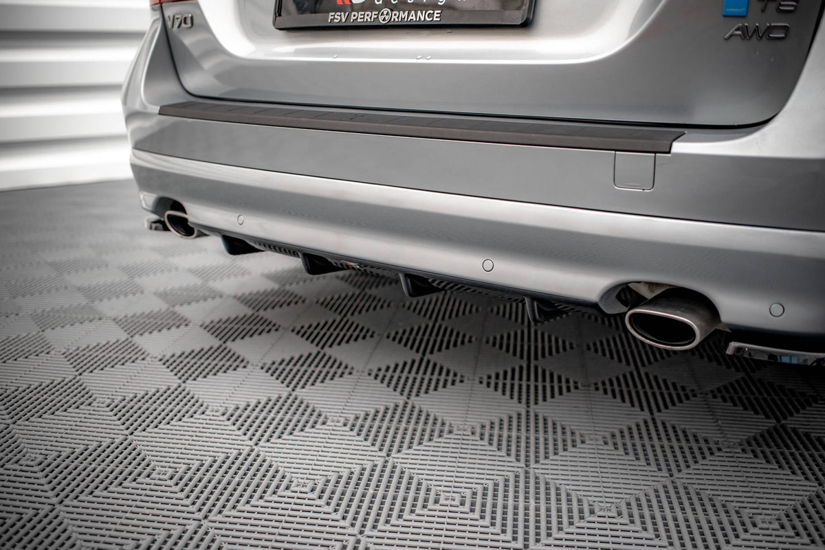 Rear Valance för Volvo V70 Mk3