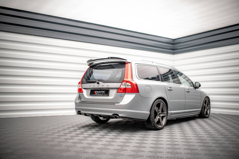 Rear Valance för Volvo V70 Mk3
