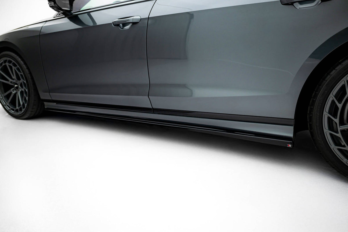 Sidokjolar Diffusers för Audi S8 / A8 S-Line D5 Facelift