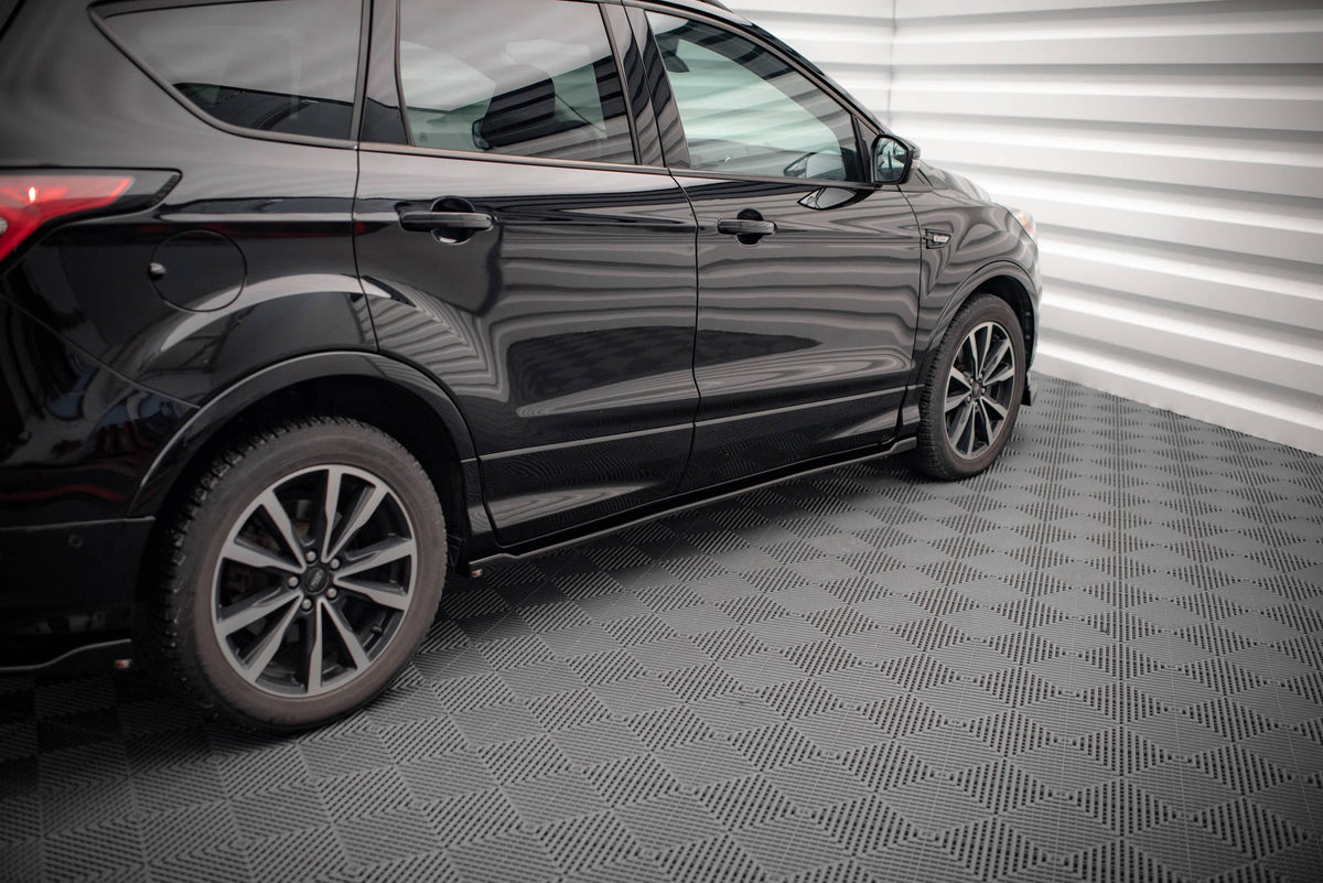 Sidokjolar Diffusers för Ford Escape ST-Line Mk3