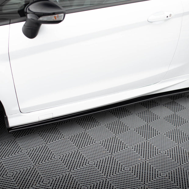 Sidokjolar Diffusers för Ford Fiesta ST / ST-Line Mk7 / Mk7 Facelift