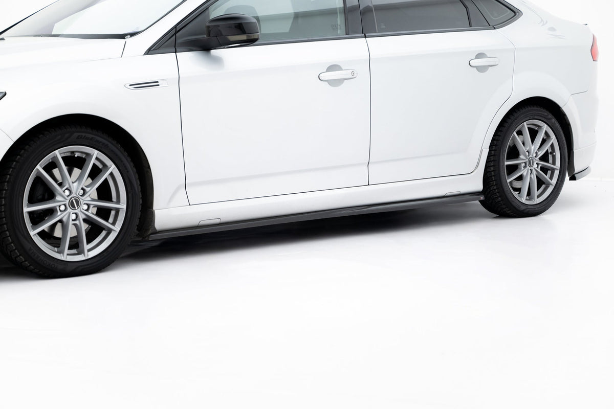 Sidokjolar Diffusers för Ford Mondeo ST-Line Sedan Mk4 Facelift