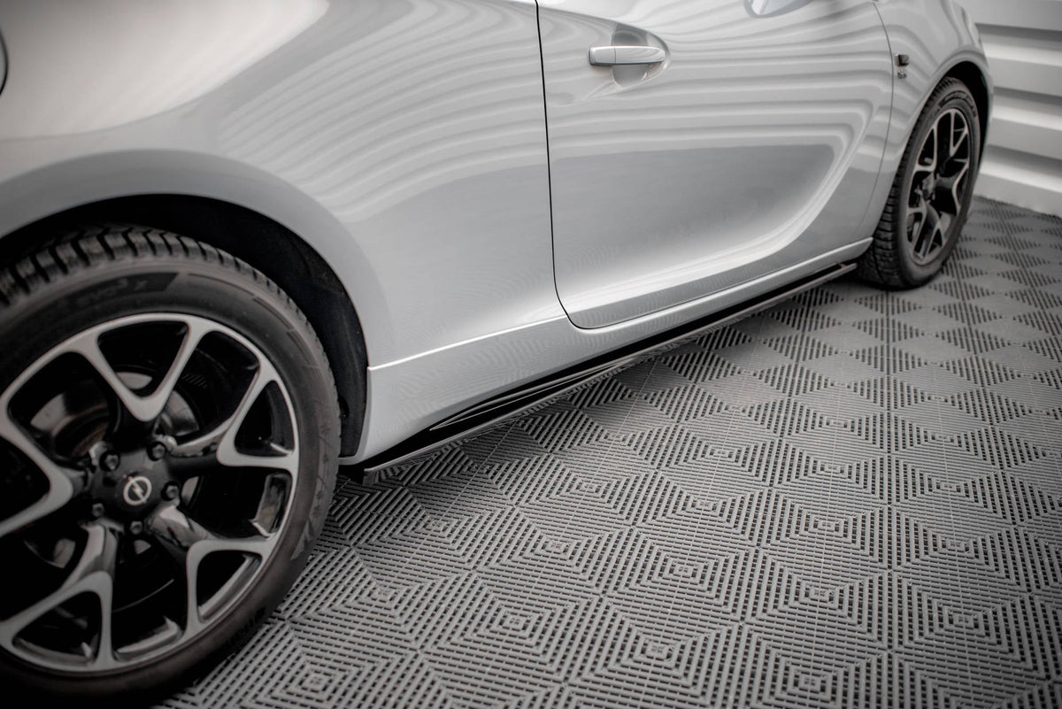 Sidokjolar Diffusers för Opel Astra GTC OPC-Line J