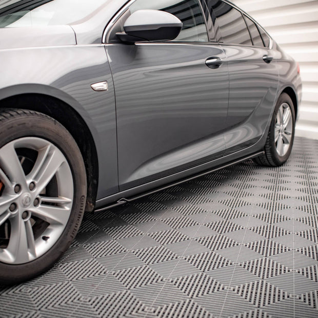 Sidokjolar Diffusers för Opel Insignia Mk2