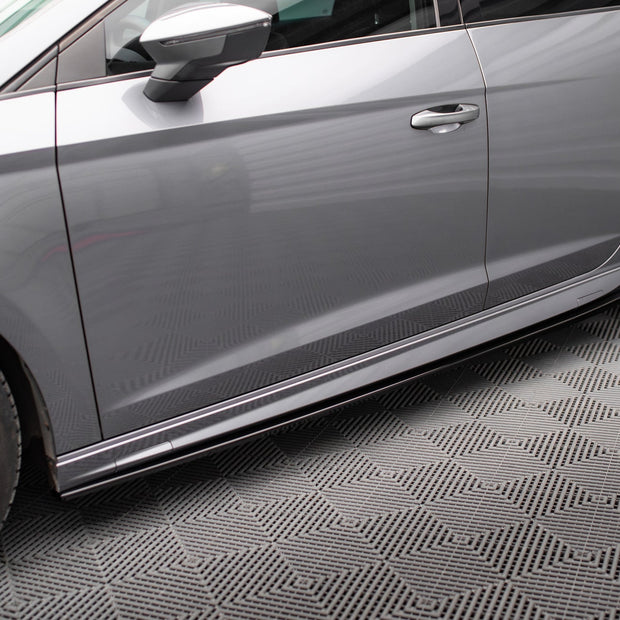 Sidokjolar Diffusers för Seat Leon Cupra / FR / Standard Aero Mk3 / Mk3 Facelift