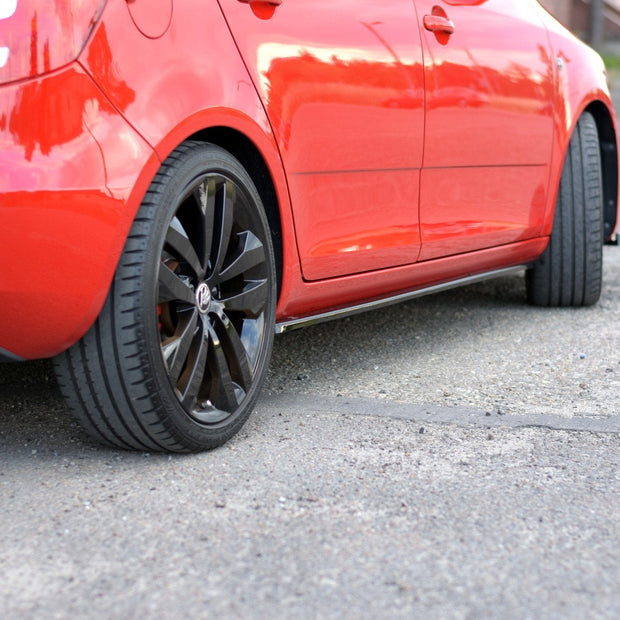 Sidokjolar Diffusers för Skoda Fabia RS Mk2