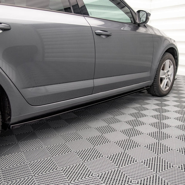 Sidokjolar Diffusers för Skoda Octavia Mk3 Facelift