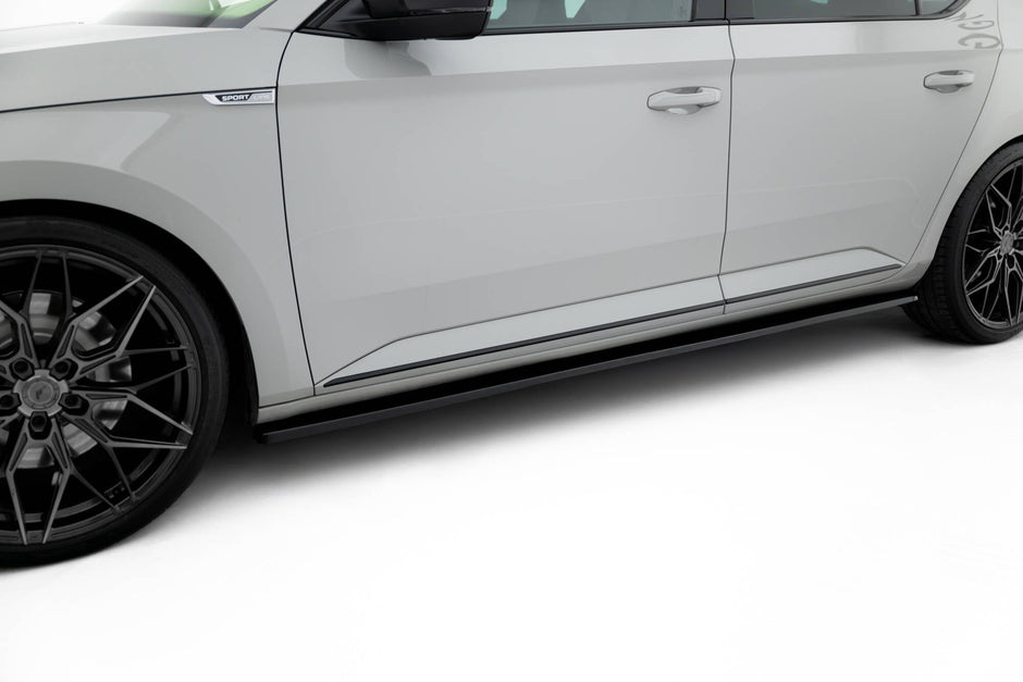 Sidokjolar Diffusers för Skoda Superb Liftback / Combi Mk3