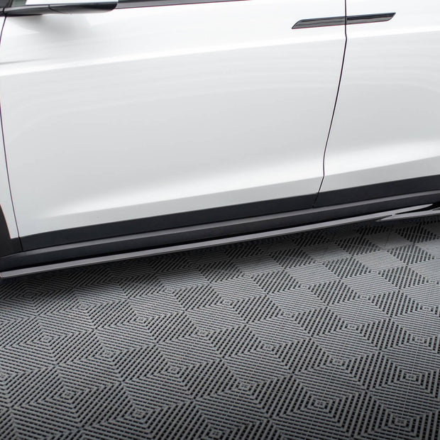 Sidokjolar Diffusers för Tesla Model X Mk1 Facelift