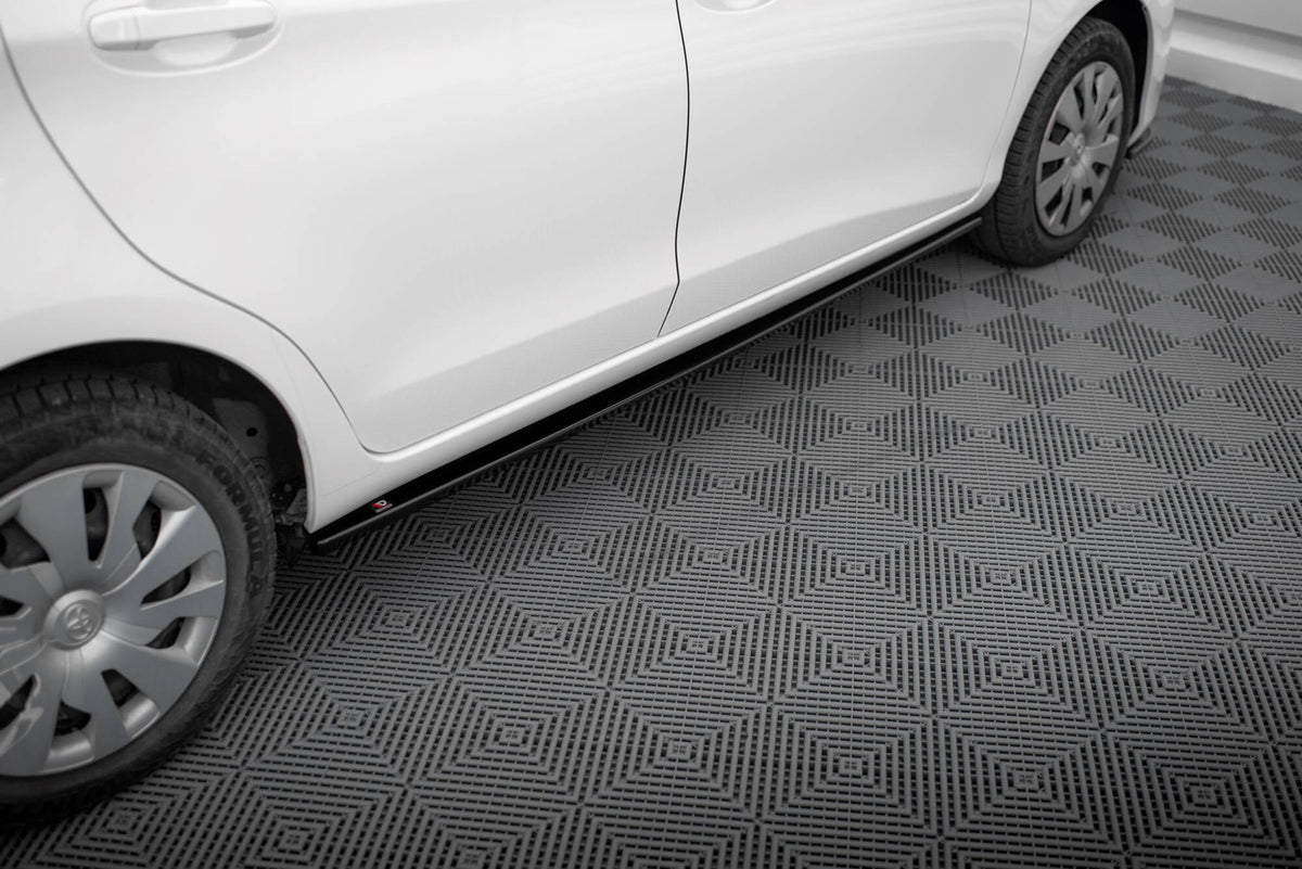 Sidokjolar Diffusers för Toyota Yaris Mk3 Facelift