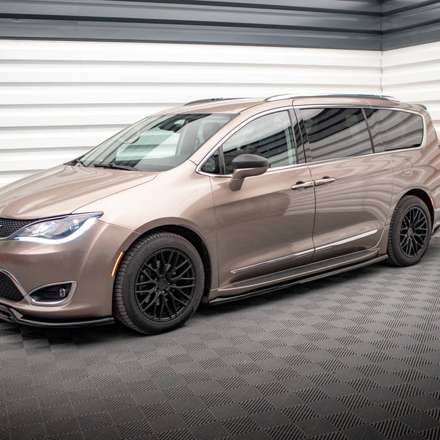 Sidokjolar Diffusers V.1 för Chrysler Pacifica Mk2