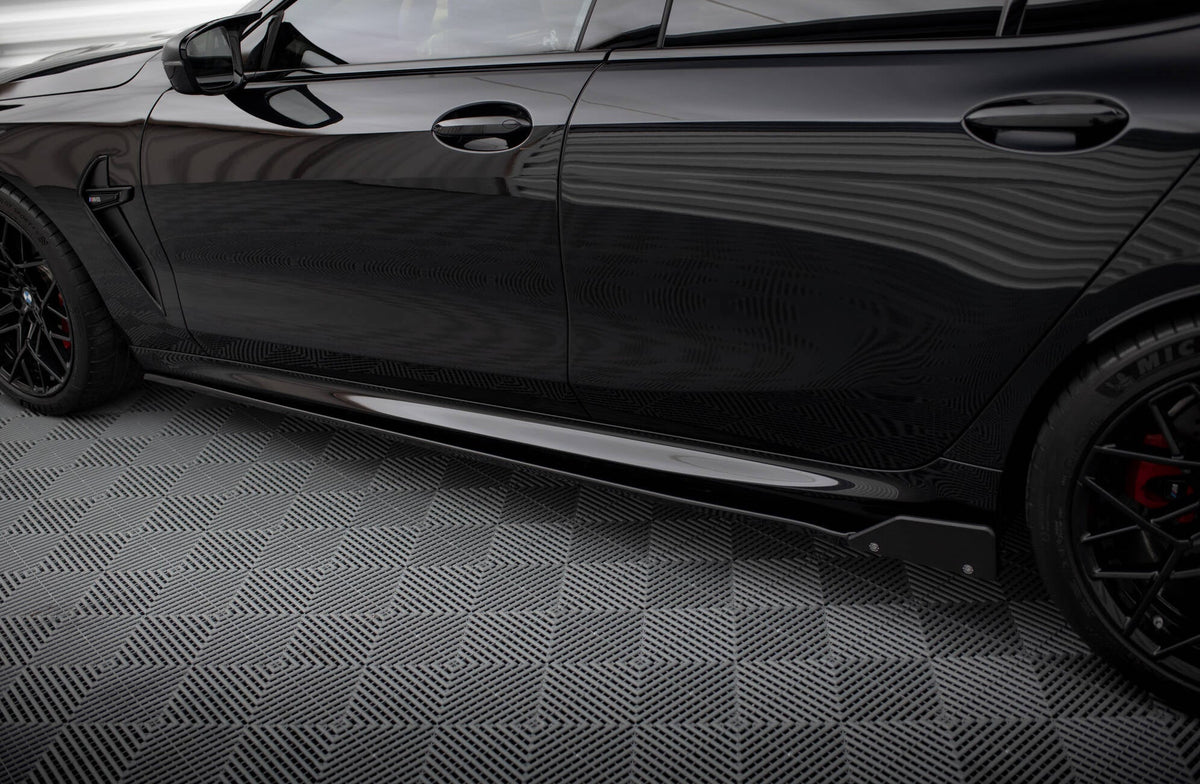 Sidokjolar Diffusers V.1 + Flaps för BMW M8 Gran Coupe F93 / 8 Gran Coupe M-Pack G16