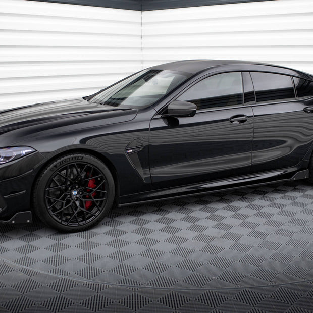Sidokjolar Diffusers V.1 + Flaps för BMW M8 Gran Coupe F93 / 8 Gran Coupe M-Pack G16